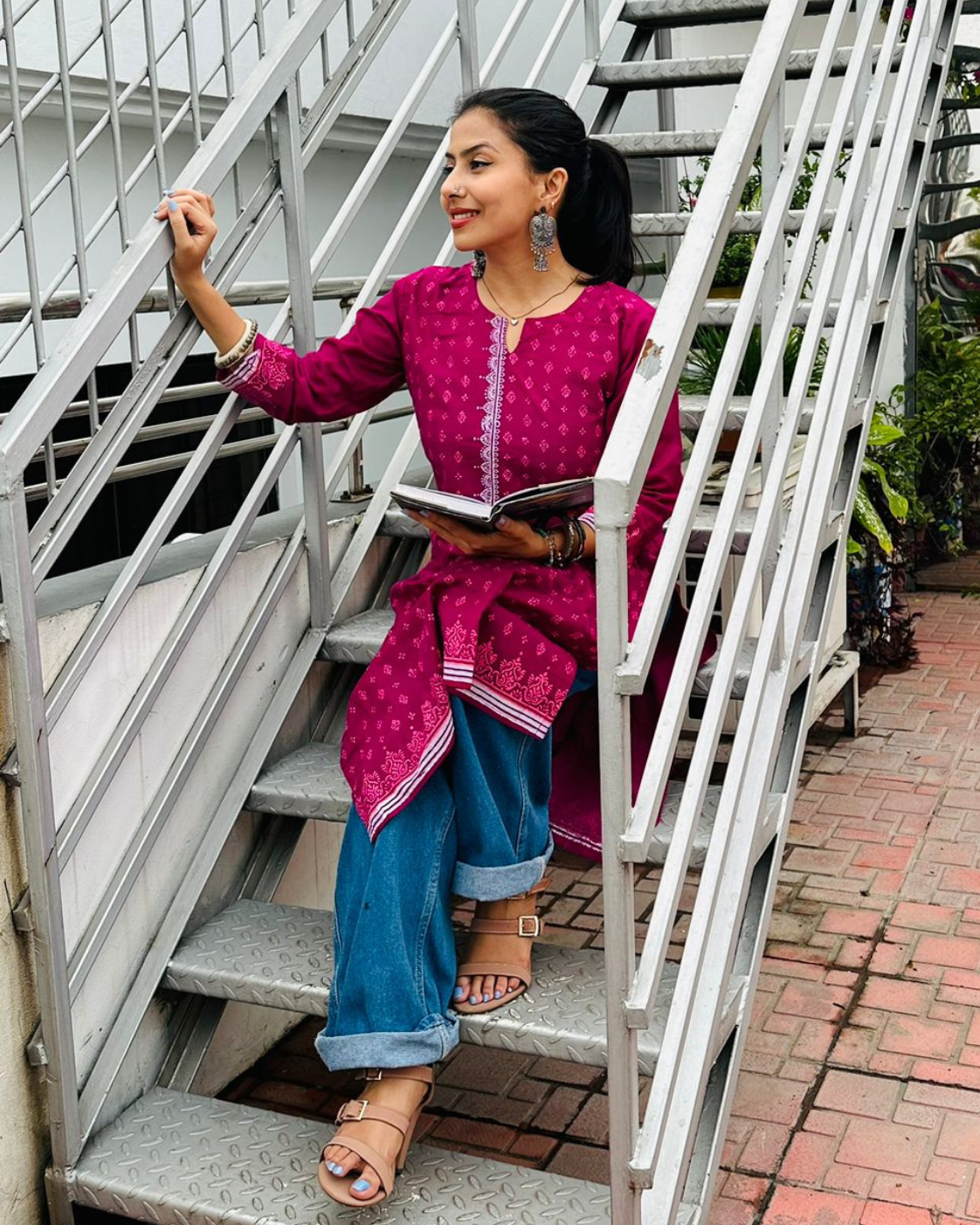 মণ্ডলিকা